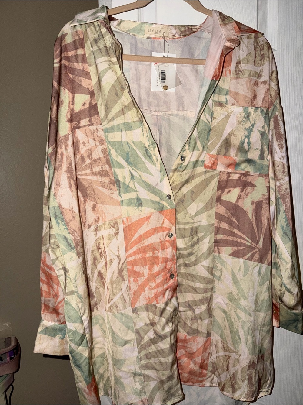 ILLA ILLA Pastel Leaf Print Button-Down Shirt in Green, Cream & Peach